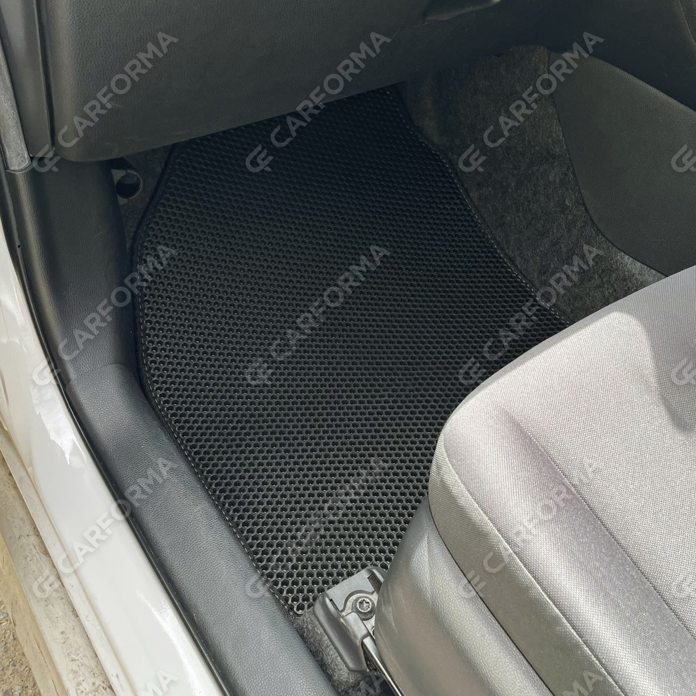 EVA коврики на Toyota Yaris IV 2019&nbsp;-&nbsp;2026 в Стерлитамаке