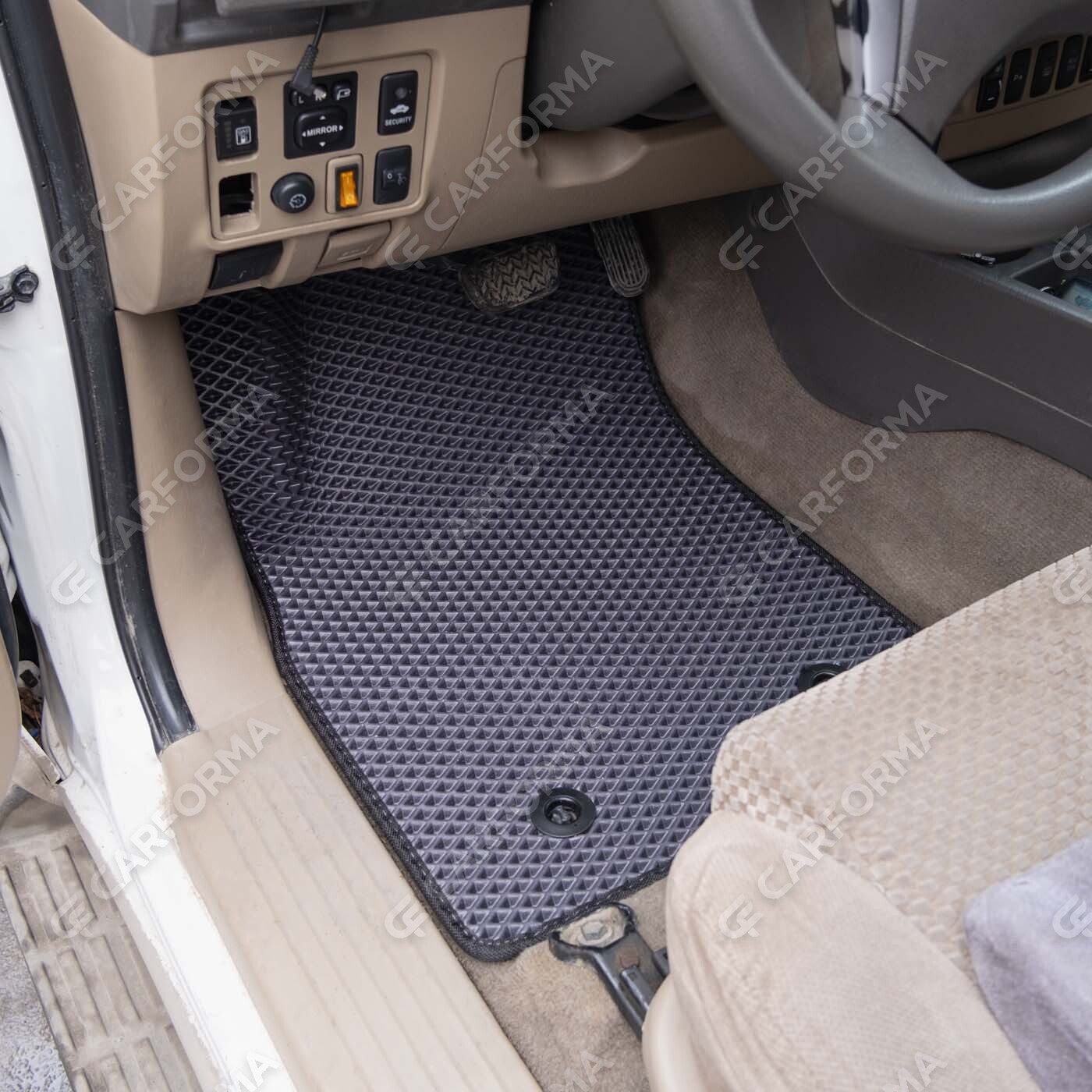 Ворсовые коврики на Toyota Fortuner I 2004&nbsp;-&nbsp;2015 в Стерлитамаке