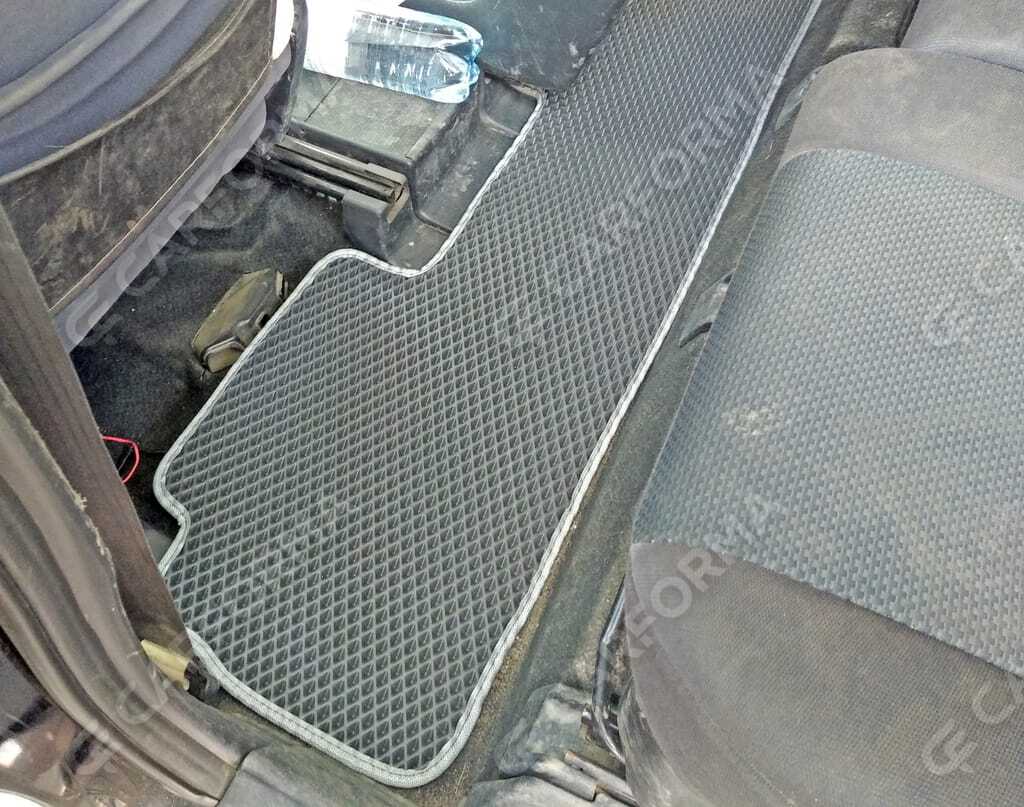 Ворсовые коврики на Toyota Wish I 2003&nbsp;-&nbsp;2009 в Стерлитамаке