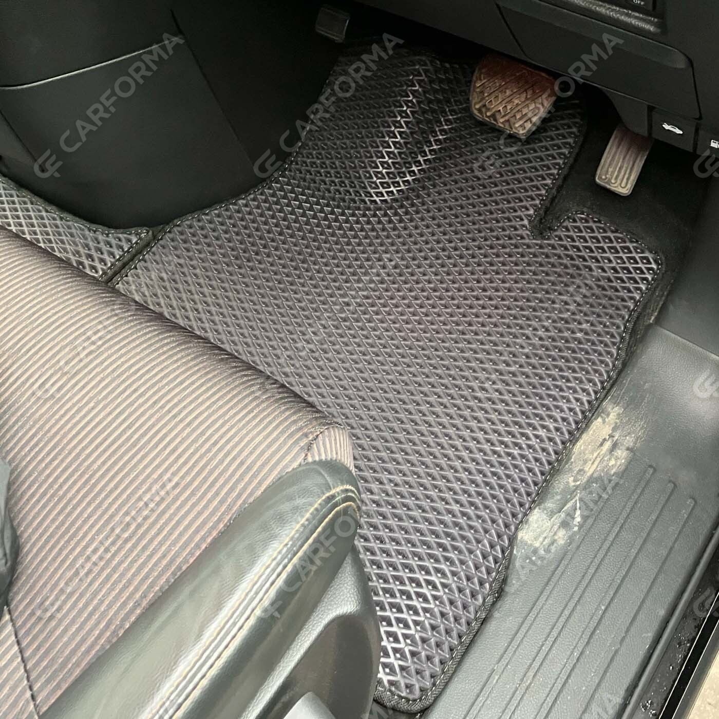 Ворсовые коврики на Nissan Elgrand (E52) 2010&nbsp;-&nbsp;2026 в Стерлитамаке