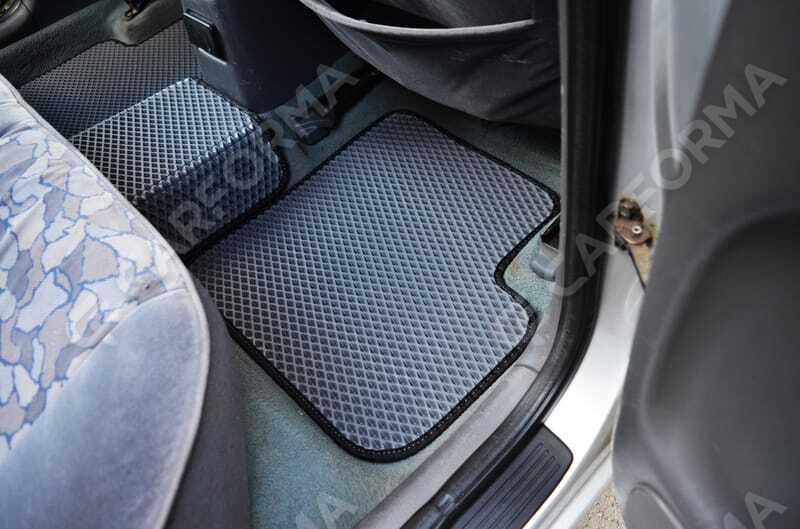 Ворсовые коврики на Toyota Avensis I 1997&nbsp;-&nbsp;2002 в Стерлитамаке