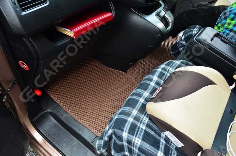 Ворсовые коврики на Nissan Serena (C26) 2010&nbsp;-&nbsp;2016 в Стерлитамаке