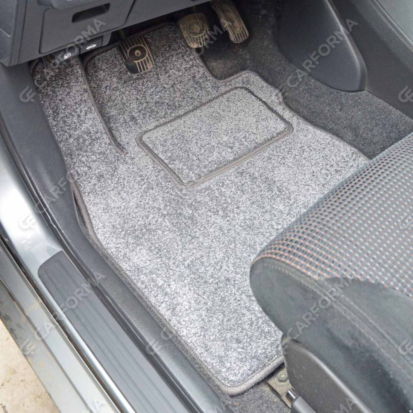 Ворсовые коврики на Nissan Tiida (C11) 2004&nbsp;-&nbsp;2014 в Стерлитамаке