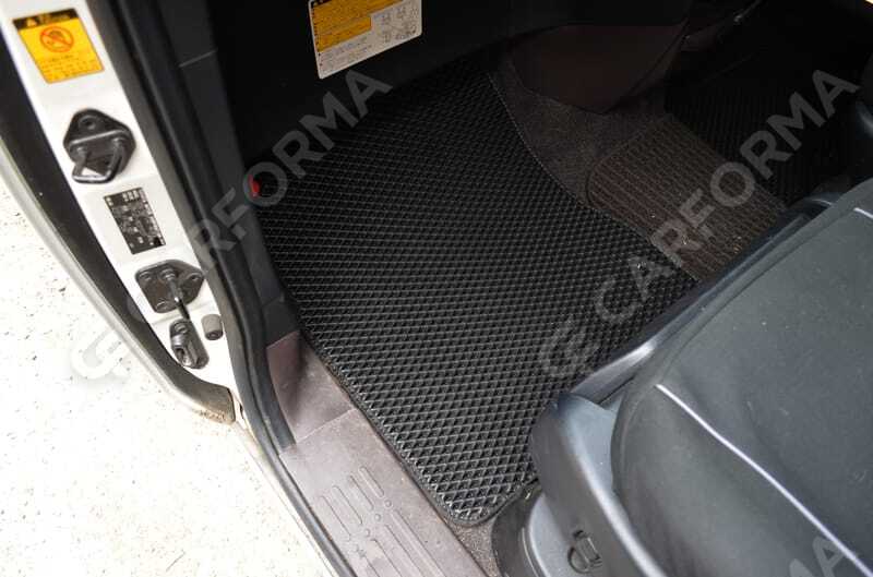 Ворсовые коврики на Toyota Porte II 2012&nbsp;-&nbsp;2020 в Стерлитамаке