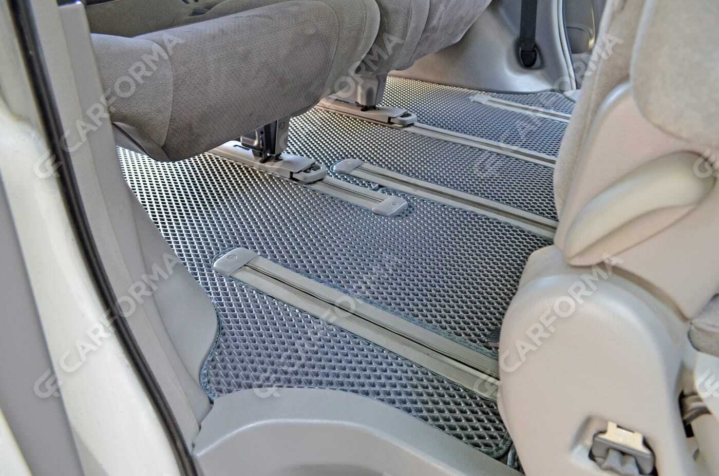 Ворсовые коврики на Toyota Alphard (H10) 2002&nbsp;-&nbsp;2008 в Стерлитамаке