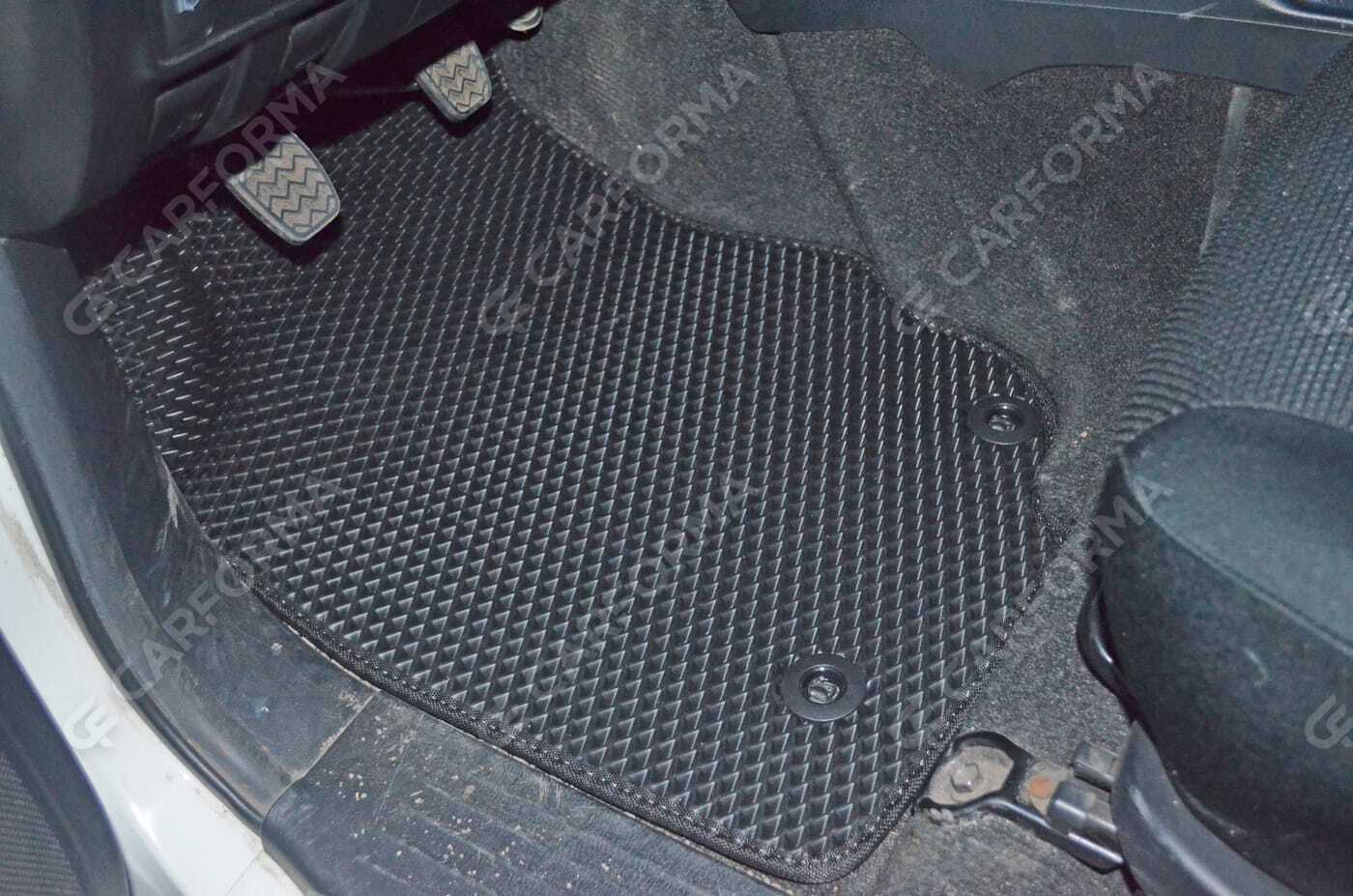 Коврики на Toyota Hilux VII 2008&nbsp;-&nbsp;2015 в Стерлитамаке