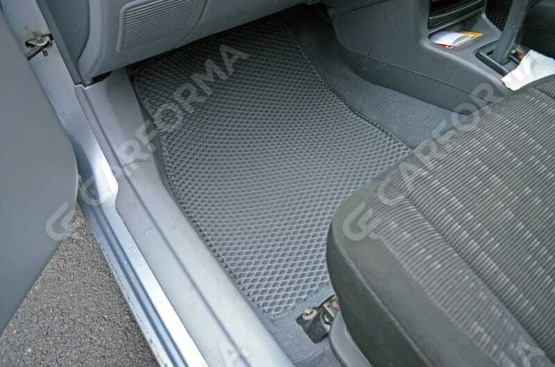 Ворсовые коврики на Toyota Starlet (P90) 1995&nbsp;-&nbsp;1999 в Стерлитамаке