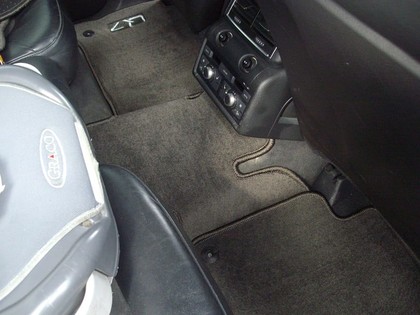 Ворсовые коврики на Audi Q7 I 2005&nbsp;-&nbsp;2015 в Стерлитамаке