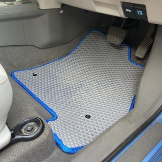 Ворсовые коврики на Nissan Leaf (ZE0) 2009 - 2012 в Стерлитамаке Ворсовые коврики на Nissan Leaf (ZE0) 2009 - 2012 в Стерлитамаке
