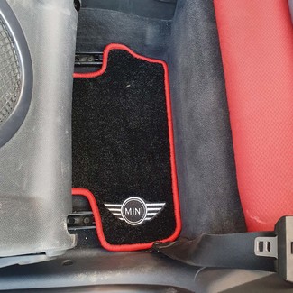 Ворсовые коврики на Mini Cooper Hatch (R50/R53) 2001 - 2006 в Стерлитамаке Ворсовые коврики на Mini Cooper Hatch (R50/R53) 2001 - 2006 в Стерлитамаке