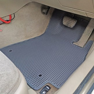 Ворсовые коврики на Toyota Mark II Wagon Blit 2002 - 2007 в Стерлитамаке Ворсовые коврики на Toyota Mark II Wagon Blit 2002 - 2007 в Стерлитамаке