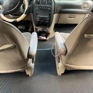 Коврики на Dodge Grand Caravan (RG) 2000&nbsp;-&nbsp;2007 в Стерлитамаке