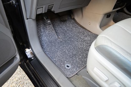 Ворсовые коврики на Toyota Sienna III 2010 - 2020 в Стерлитамаке Ворсовые коврики на Toyota Sienna III 2010 - 2020 в Стерлитамаке