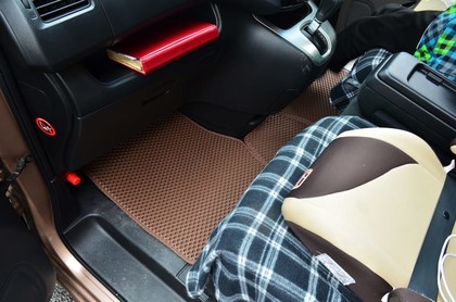 Ворсовые коврики на Nissan Serena (C27) 2016&nbsp;-&nbsp;2022 в Стерлитамаке
