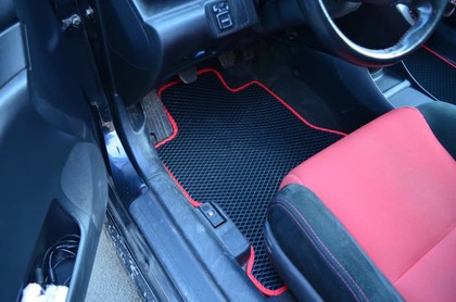 Коврики на Honda Civic VII 3d 2001&nbsp;-&nbsp;2006 в Стерлитамаке