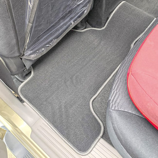 Ворсовые коврики на Mitsubishi Montero Sport II 2008&nbsp;-&nbsp;2016 в Стерлитамаке