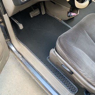 Ворсовые коврики на Chrysler Town and Country IV длинная база 2000&nbsp;-&nbsp;2007 в Стерлитамаке
