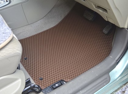 Ворсовые коврики на Toyota Belta 2005 - 2012 в Стерлитамаке Ворсовые коврики на Toyota Belta 2005 - 2012 в Стерлитамаке