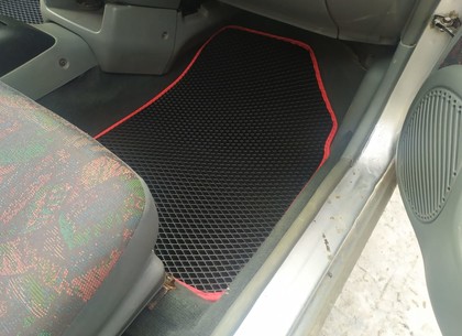 Ворсовые коврики на Nissan Micra (K11) 1992 - 2003 в Стерлитамаке Ворсовые коврики на Nissan Micra (K11) 1992 - 2003 в Стерлитамаке