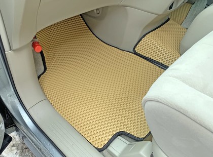 Ворсовые коврики на Toyota Estima III 2006&nbsp;-&nbsp;2019 в Стерлитамаке