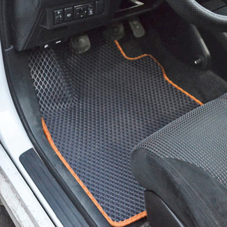 Ворсовые коврики на Nissan Tiida (C11) 2004&nbsp;-&nbsp;2014 в Стерлитамаке
