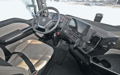 Ворсовые коврики на Howo Sinotruk Sitrak C7H MAX 2023&nbsp;-&nbsp;2026 в Стерлитамаке
