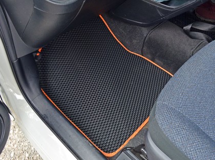Ворсовые коврики на Toyota Sienta II 2015&nbsp;-&nbsp;2022 в Стерлитамаке