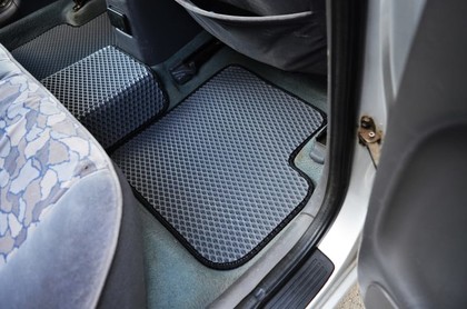 Ворсовые коврики на Toyota Avensis I 1997&nbsp;-&nbsp;2002 в Стерлитамаке