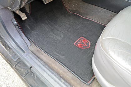 Коврики на Dodge Intrepid II 1997&nbsp;-&nbsp;2004 в Стерлитамаке