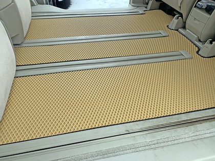 Ворсовые коврики на Toyota Estima III 2006&nbsp;-&nbsp;2019 в Стерлитамаке