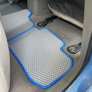 Ворсовые коврики на Nissan Leaf (ZE0) 2009 - 2012 в Стерлитамаке Ворсовые коврики на Nissan Leaf (ZE0) 2009 - 2012 в Стерлитамаке