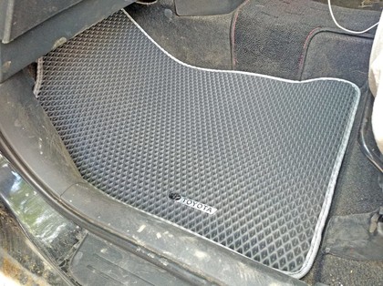 Ворсовые коврики на Toyota Wish I 2003 - 2009 в Стерлитамаке Ворсовые коврики на Toyota Wish I 2003 - 2009 в Стерлитамаке