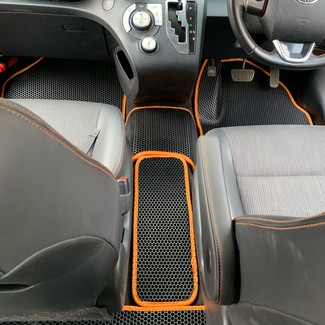 Ворсовые коврики на Toyota Sienta II 2015&nbsp;-&nbsp;2022 в Стерлитамаке