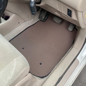 Коврики на Toyota Nadia 1998&nbsp;-&nbsp;2003 в Стерлитамаке