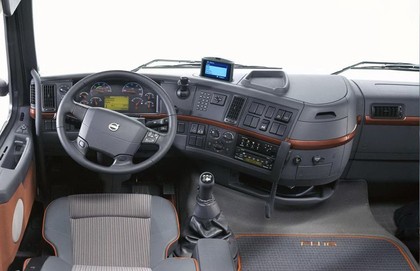 Ворсовые коврики на Volvo FH II (FH12, FH13, FH16) 2001&nbsp;-&nbsp;2012 в Стерлитамаке