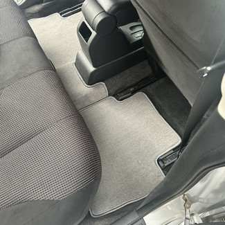 Ворсовые коврики на Nissan Tiida (C11) 2004&nbsp;-&nbsp;2014 в Стерлитамаке