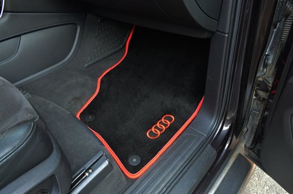 Ворсовые коврики на Audi Q7 I 2005&nbsp;-&nbsp;2015 в Стерлитамаке