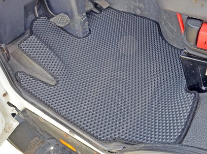 Ворсовые коврики на Mercedes 814 1983&nbsp;-&nbsp;1998 в Стерлитамаке