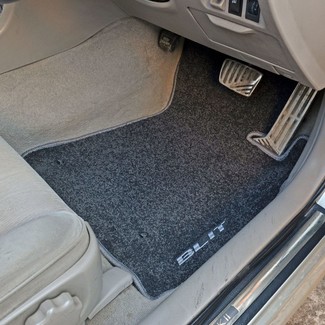 Ворсовые коврики на Toyota Mark II Wagon Blit 2002 - 2007 в Стерлитамаке Ворсовые коврики на Toyota Mark II Wagon Blit 2002 - 2007 в Стерлитамаке