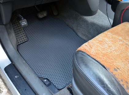 Ворсовые коврики на Toyota Prius (20) 2004&nbsp;-&nbsp;2009 в Стерлитамаке