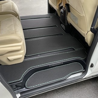 Ворсовые коврики на Toyota Vellfire (H30) 2015&nbsp;-&nbsp;2023 в Стерлитамаке