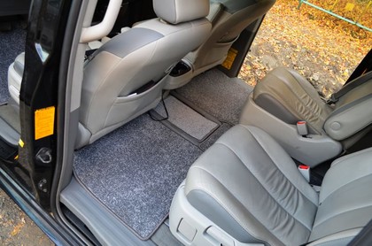 Ворсовые коврики на Toyota Sienna III 2010 - 2020 в Стерлитамаке Ворсовые коврики на Toyota Sienna III 2010 - 2020 в Стерлитамаке