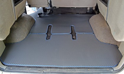 Коврики на Mitsubishi Delica 4 1994 - 2007 в Стерлитамаке Коврики на Mitsubishi Delica 4 1994 - 2007 в Стерлитамаке