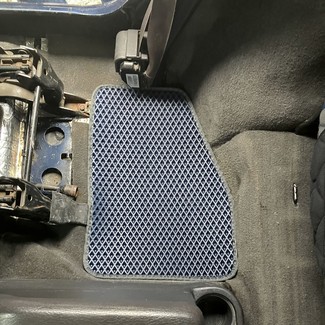 Ворсовые коврики на Jeep Wrangler (TJ) 1996 - 2006 в Стерлитамаке Ворсовые коврики на Jeep Wrangler (TJ) 1996 - 2006 в Стерлитамаке
