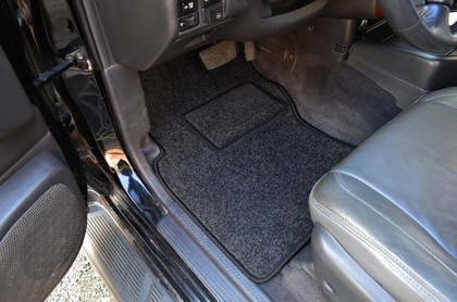 Ворсовые коврики на Infiniti QX4 1996&nbsp;-&nbsp;2003 в Стерлитамаке