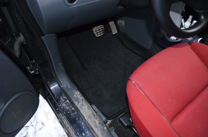 Ворсовые коврики на Mitsubishi Colt 6 2002 - 2012 в Стерлитамаке Ворсовые коврики на Mitsubishi Colt 6 2002 - 2012 в Стерлитамаке