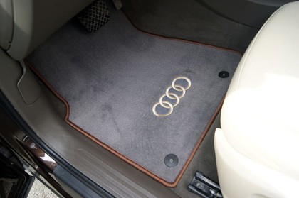 Ворсовые коврики на Audi Q5 I 2008&nbsp;-&nbsp;2017 в Стерлитамаке
